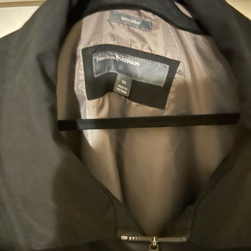 Perry Ellis Golf Jacket - Picture 2 of 2